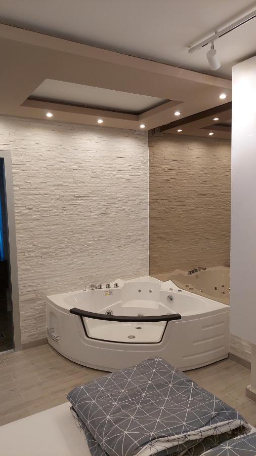 Apartman Nataly นิส ภายนอก รูปภาพ